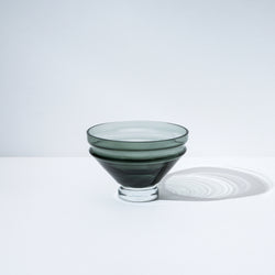 Nicholai Wiig-Hansen - Relæ - Glasschale - small - cool grey